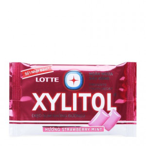 Kẹo gum không đường ngăn ngừa sâu răng hương dâu bạc hà Lotte Xylitol (11.6g)