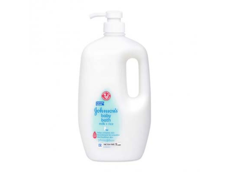 Sữa tắm dưỡng ẩm chứa sữa và tinh chất gạo Johnson Baby Bath (1000ml)